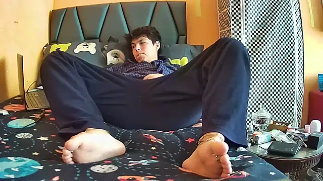 diegotorresd2312 online show from 04/26/26, 06:49