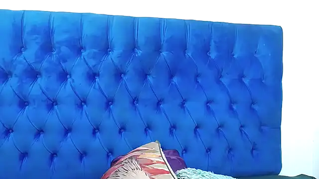 SpicyQueenxxxx online show from 05/13/26, 12:13