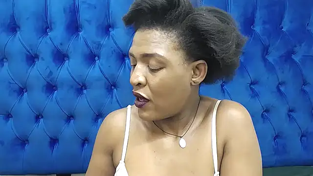 Snapshot of SpicyQueenxxxx chatting on 05/25/26, 11:27 SpicyQueenxxxx online show from 05/25/26, 11:27