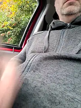 Snapshot of JulianJ50 chatting on 11/07/25, 10:59 JulianJ50 online show from 11/07/25, 10:59