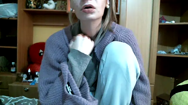 Snapshot of DennisXCaroll chatting on 01/05/25, 11:04 DennisXCaroll online show from 01/05/25, 11:04