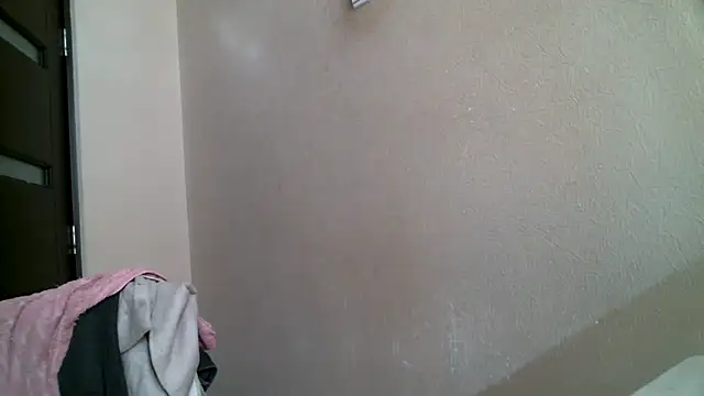 Snapshot of DennisXCaroll chatting on 02/18/25, 09:21 DennisXCaroll online show from 02/18/25, 09:21