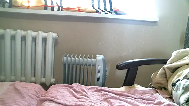 Snapshot of DennisXCaroll chatting on 03/02/25, 11:18 DennisXCaroll online show from 03/02/25, 11:18