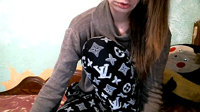 Snapshot of DennisXCaroll chatting on 11/11/25, 07:41 DennisXCaroll online show from 11/11/25, 07:41