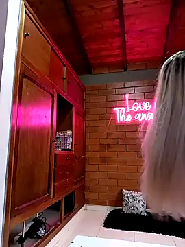 SamaraJay1 online show from 03/13/25, 11:41