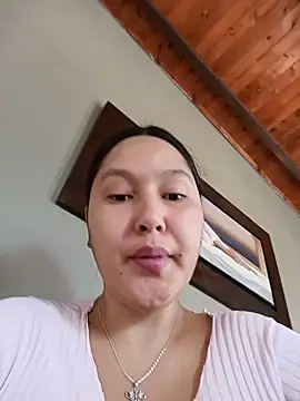 SamaraJay1 online show from 06/19/26, 03:27