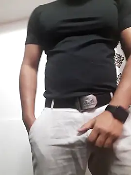 Guyinshortss online show from 04/14/26, 07:31