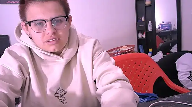 tatsumi nao online show from 12/15/24, 03:24