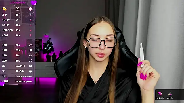 Sm0ly online show from 12/17/24, 02:33