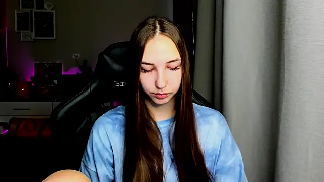 Sm0ly online show from 10/04/25, 02:53