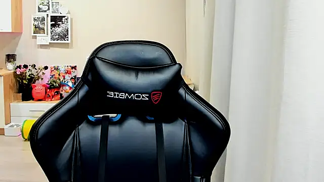 Sm0ly online show from 10/24/25, 01:46