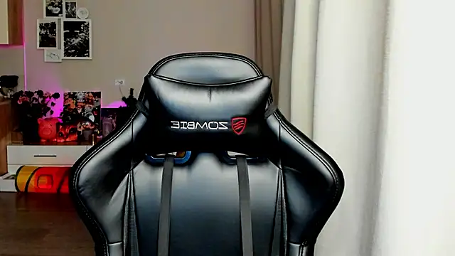 Sm0ly online show from 10/29/25, 01:52