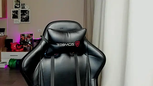 Sm0ly online show from 11/23/25, 01:49