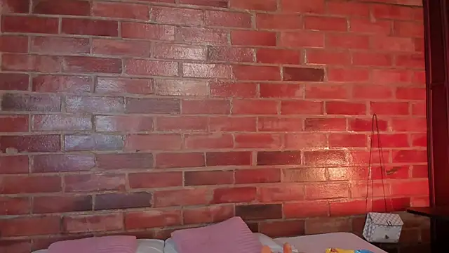 Snapshot of crystalvazquez chatting on 03/15/25, 10:46 crystalvazquez online show from 03/15/25, 10:46