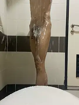 Snapshot of zeck80 chatting on 12/13/24, 08:20 zeck80 online show from 12/13/24, 08:20