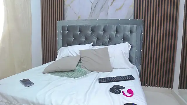 AshleyMontana online show from 09/30/25, 12:26