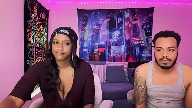 Snapshot of BlackBunny0222 chatting on 02/13/25, 01:37 BlackBunny0222 online show from 02/13/25, 01:37