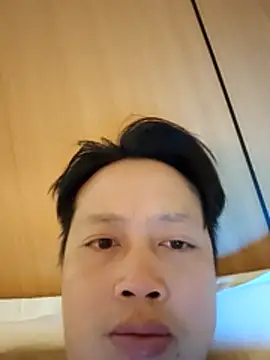 ZHU520520 online show from 05/05/26, 02:19