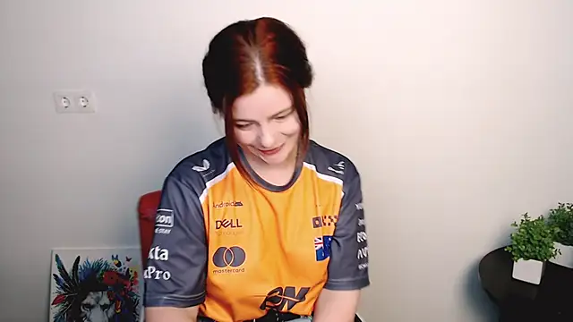 Snapshot of Sun_Alexia chatting on 10/31/25, 02:51 Sun Alexia online show from 10/31/25, 02:51