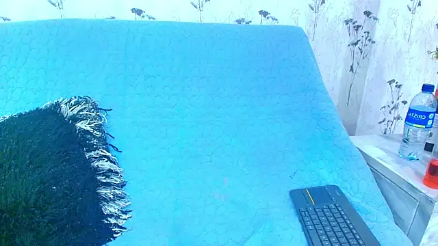 Mia candy 0 online show from 03/17/25, 03:07