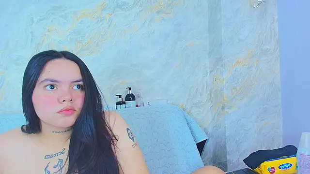 Mia candy 0 online show from 03/31/26, 12:05