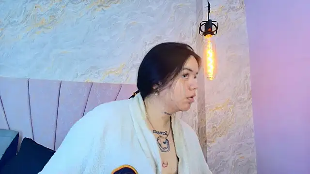 Snapshot of Mia_candy_0 chatting on 07/12/26, 12:07 Mia candy 0 online show from 07/12/26, 12:07