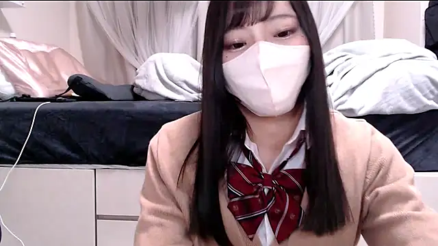 Snapshot of _chanMOMO_ chatting on 02/25/25, 10:47 chanMOMO online show from 02/25/25, 10:47