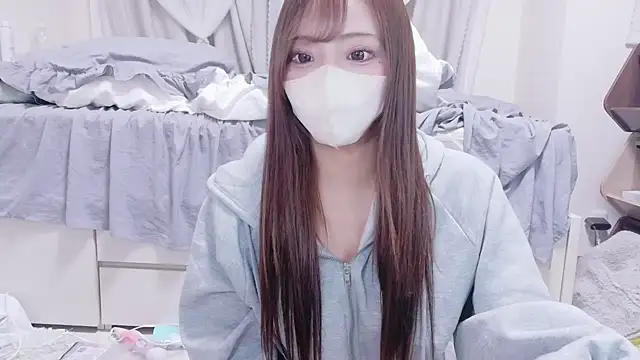  chanMOMO  online show from 10/10/25, 01:21