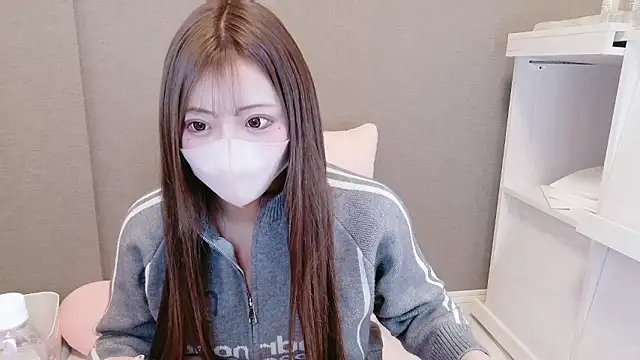  chanMOMO  online show from 03/09/26, 11:03