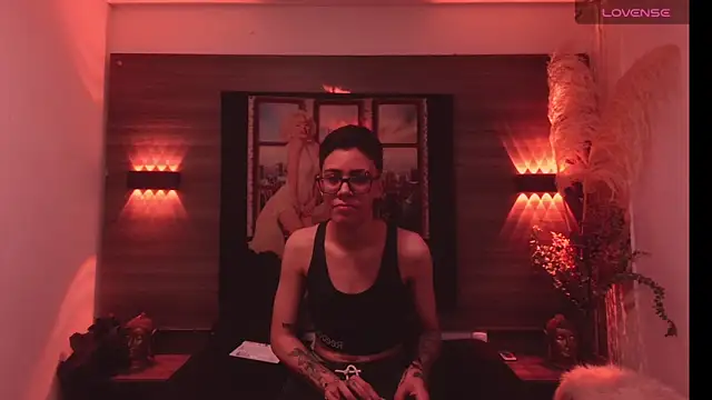 Cutie Shy  online show from 11/14/25, 05:22