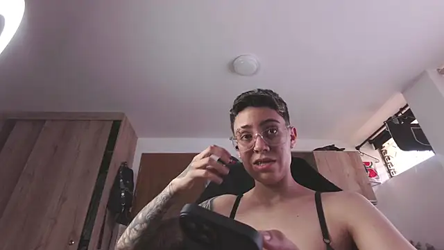 Cutie Shy  online show from 03/20/26, 06:13