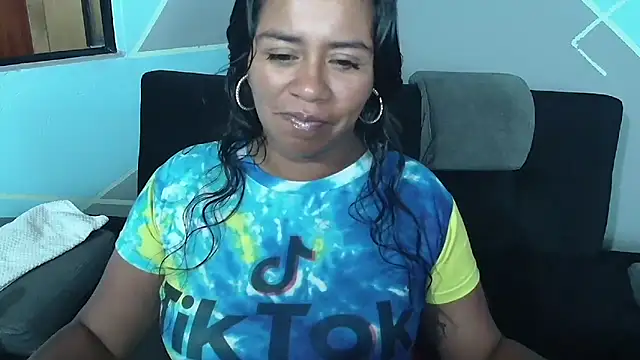 saggil23 online show from 09/26/25, 08:51