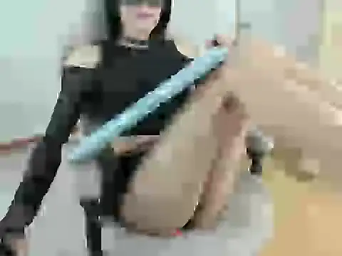 Snapshot of Sasha_skinny1 chatting on 11/20/25, 01:06 Sasha skinny1 online show from 11/20/25, 01:06