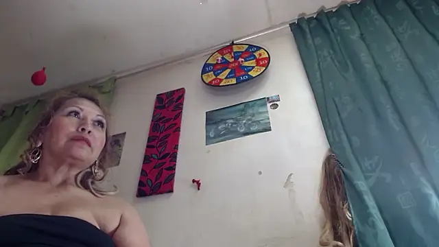 Kazsandraa online show from 03/08/26, 02:10