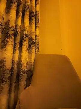 Snapshot of Soinanai chatting on 10/28/25, 10:12 Soinanai online show from 10/28/25, 10:12