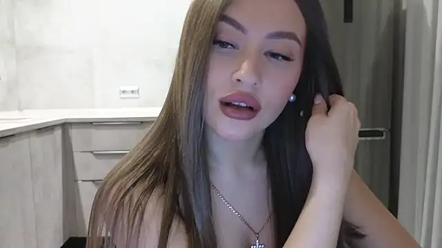 Snapshot of Cinderella____ chatting on 12/14/24, 09:24 Cinderella online show from 12/14/24, 09:24