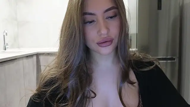 Snapshot of Cinderella____ chatting on 01/31/25, 09:05 Cinderella online show from 01/31/25, 09:05