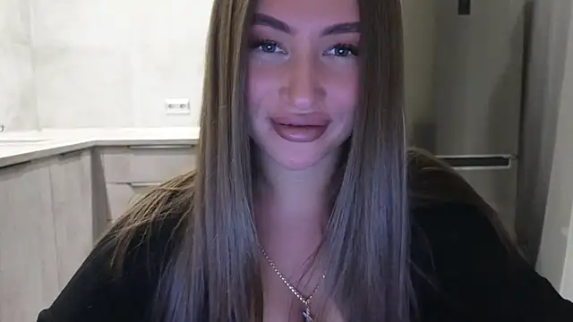 Snapshot of Cinderella____ chatting on 02/24/25, 07:52 Cinderella online show from 02/24/25, 07:52