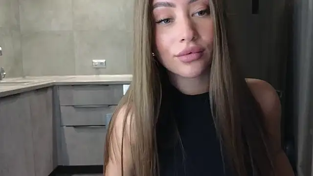 Snapshot of Cinderella____ chatting on 02/25/25, 08:51 Cinderella online show from 02/25/25, 08:51