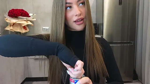 Snapshot of Cinderella____ chatting on 03/22/25, 08:26 Cinderella online show from 03/22/25, 08:26