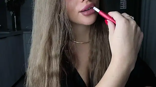 Snapshot of Cinderella____ chatting on 09/14/25, 08:41 Cinderella online show from 09/14/25, 08:41