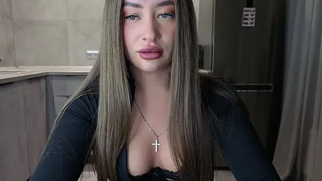 Snapshot of Cinderella____ chatting on 10/22/25, 06:51 Cinderella online show from 10/22/25, 06:51