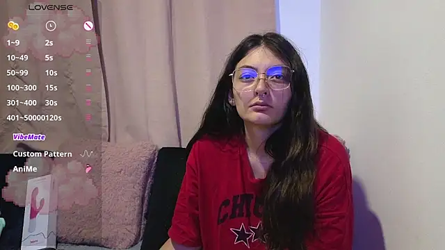 lessliee22  online show from 05/08/26, 07:25