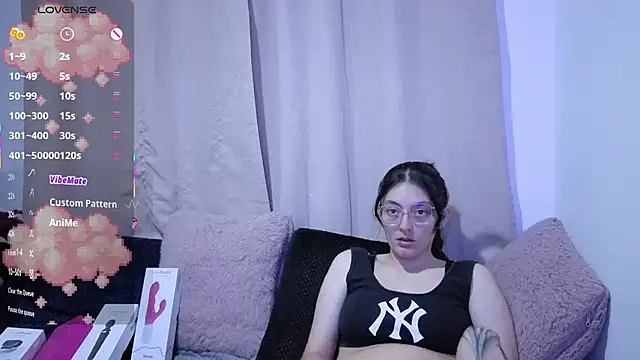 lessliee22  online show from 07/01/26, 02:57