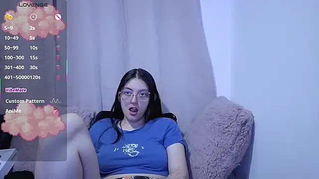 lessliee22  online show from 07/24/26, 03:04
