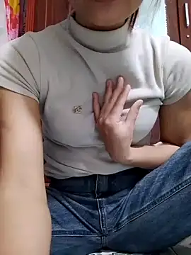 Cute lady99 online show from 12/22/25, 02:19