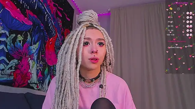 Snapshot of Grace_Walker chatting on 01/05/25, 05:30 Grace Walker online show from 01/05/25, 05:30