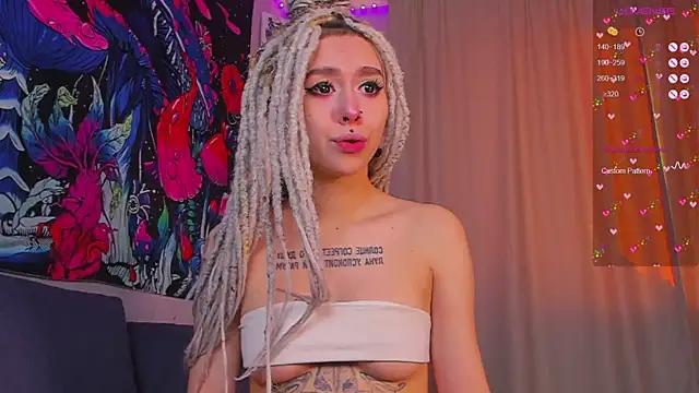 Snapshot of Grace_Walker chatting on 01/06/25, 08:14 Grace Walker online show from 01/06/25, 08:14