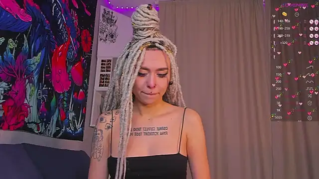 Snapshot of Grace_Walker chatting on 01/15/25, 04:57 Grace Walker online show from 01/15/25, 04:57