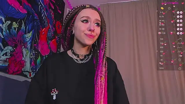 Snapshot of Grace_Walker chatting on 01/22/25, 09:02 Grace Walker online show from 01/22/25, 09:02